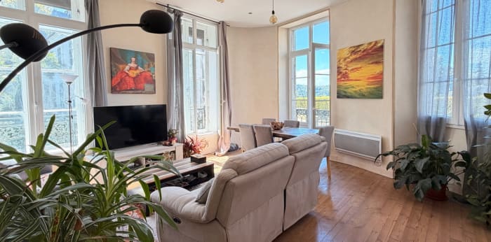 Image 1 sur 10 - Appartement  ·  Vente · Pau (64000) · 5 pièces · 130m²