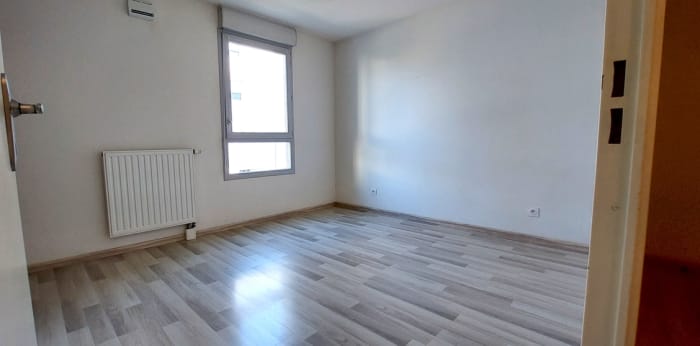 Image 3 sur 5 - Appartement  ·  Vente · Clermont Ferrand (63000) · 2 pièces · 43m²