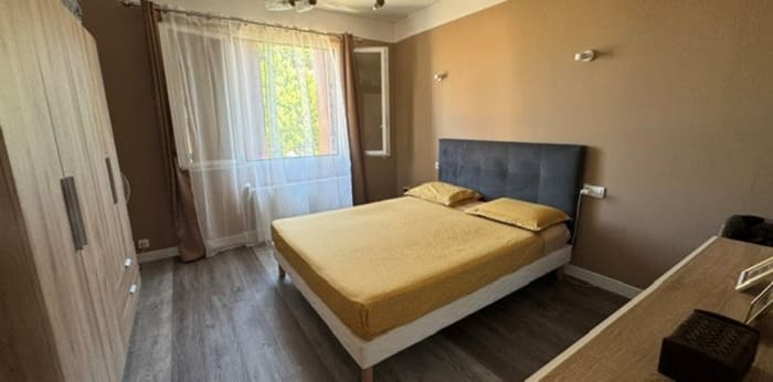 Image 3 sur 13 - Maison/villa  ·  Vente · Villecresnes (94440) · 4 pièces · 95m²