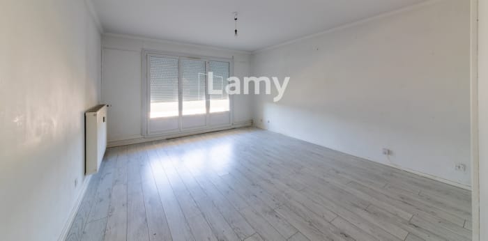 Image 2 sur 10 - Appartement  ·  Vente · Angouleme (16000) · 3 pièces · 68m²