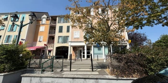 Image 4 sur 7 - Parking/box  ·  Vente · Carrieres Sous Poissy (78955) · 1 pièce · 13m²