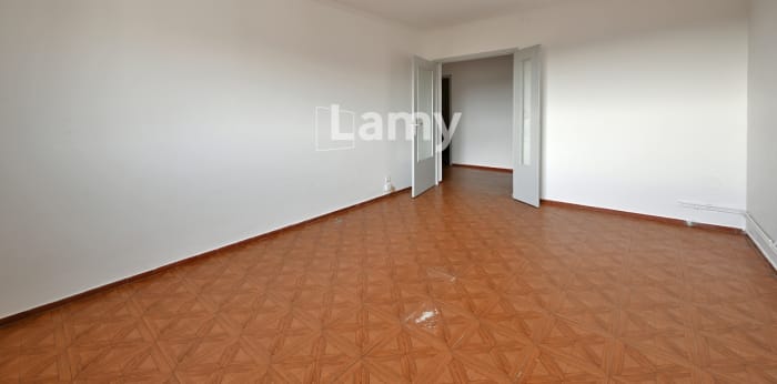Image 4 sur 12 - Appartement  ·  Vente · Nimes (30900) · 2 pièces · 49m²