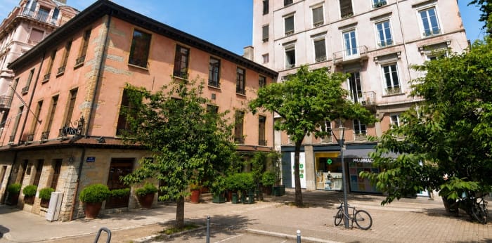 Image 1 sur 12 - Appartement  ·  Vente · Lyon (69006) · 3 pièces · 95m²