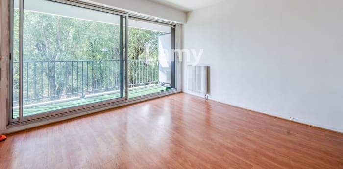 Image 1 sur 6 - Appartement  ·  Vente · Merignac (33700) · 1 pièce · 34m²