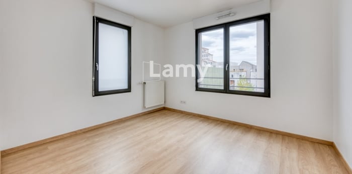 Image 10 sur 13 - Appartement  ·  Vente · Bordeaux (33300) · 4 pièces · 80m²