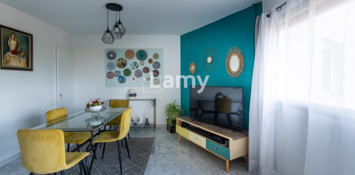 Image 4 sur 11 - Appartement  ·  Vente · Salon De Provence (13300) · 4 pièces · 76m²