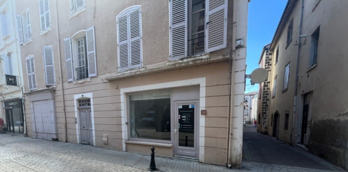 Image 1 sur 4 - Local  ·  Vente · Issoire (63500) · 2 pièces · 35m²