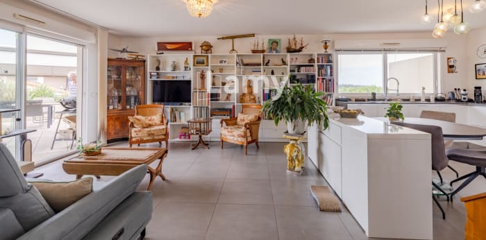 Image 4 sur 10 - Appartement  ·  Vente · Frejus (83600) · 3 pièces · 66m²