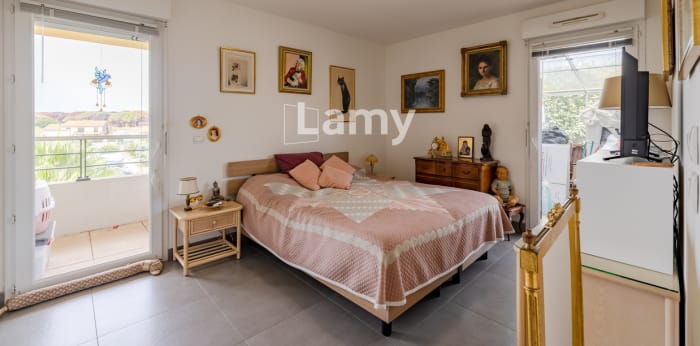 Image 8 sur 10 - Appartement  ·  Vente · Frejus (83600) · 3 pièces · 66m²