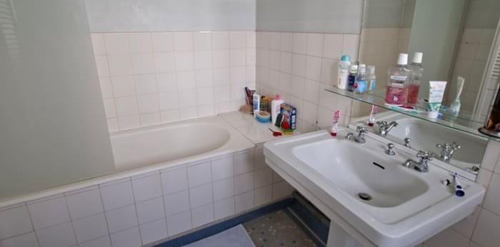 Image 11 sur 16 - Maison/villa  ·  Vente · Angers (49100) · 8 pièces · 165m²