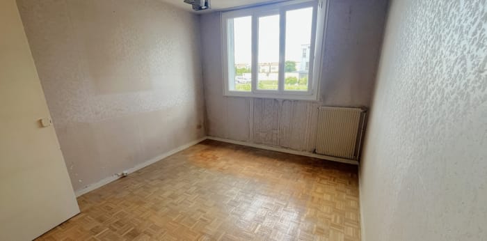 Image 6 sur 7 - Appartement  ·  Vente · Issoire (63500) · 4 pièces · 65m²