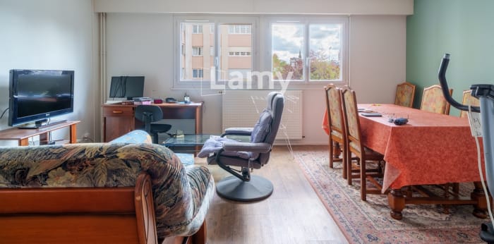 Image 1 sur 10 - Appartement  ·  Vente · Limoges (87000) · 2 pièces · 48m²