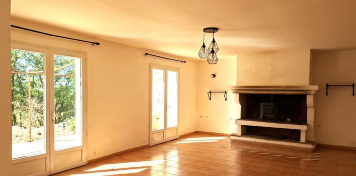 Image 8 sur 15 - Maison/villa  ·  Vente · La Verdiere (83560) · 4 pièces · 120m²
