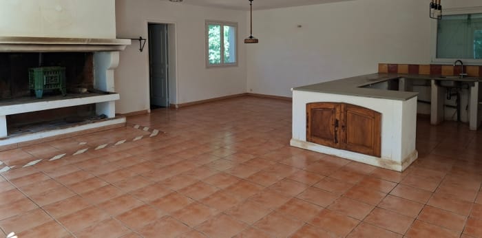 Image 9 sur 15 - Maison/villa  ·  Vente · La Verdiere (83560) · 4 pièces · 120m²