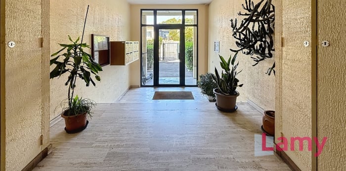 Image 7 sur 10 - Appartement  ·  Vente · Aix En Provence (13100) · 1 pièce · 19m²