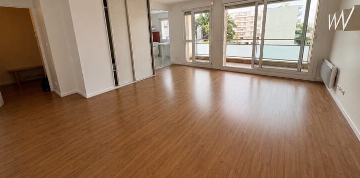 Image 1 sur 6 - Appartement  ·  Vente · Reims (51100) · 43m²