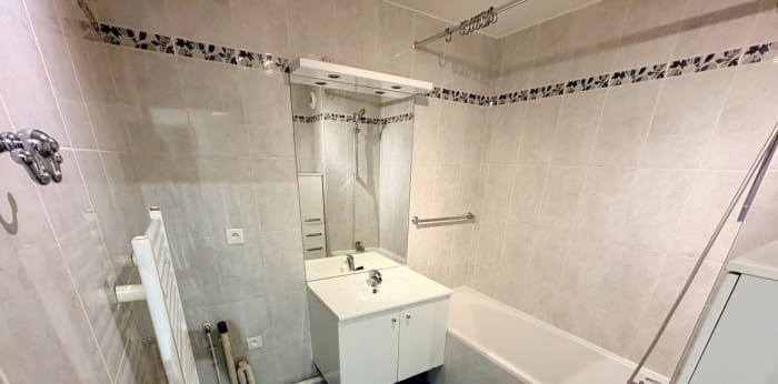 Image 10 sur 11 - Appartement  ·  Vente · Franconville La Garenne (95130) · 2 pièces · 47m²