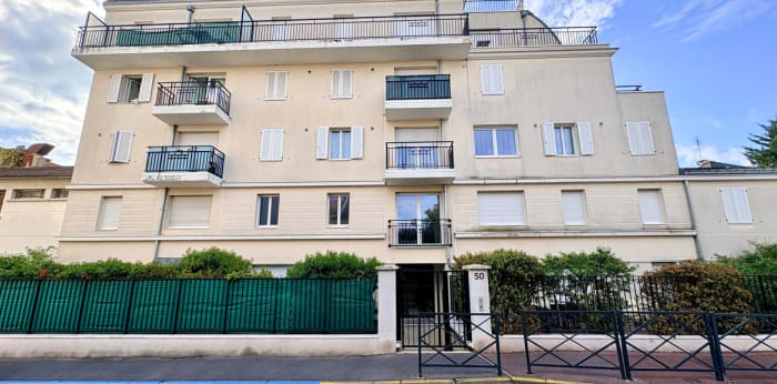 Image 1 sur 11 - Appartement  ·  Vente · Franconville La Garenne (95130) · 2 pièces · 47m²