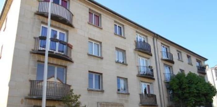 Image 1 sur 1 - Parking/box  ·  Location · Nanterre (92000)