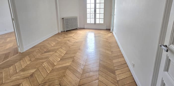 Image 5 sur 9 - Appartement  ·  Location · Paris (75017) · 5 pièces · 149m²
