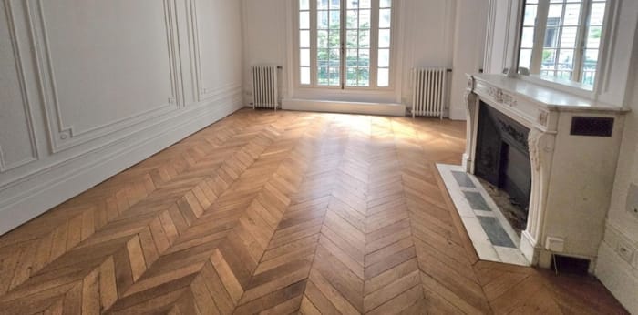 Image 4 sur 8 - Appartement  ·  Location · Paris (75017) · 5 pièces · 145m²