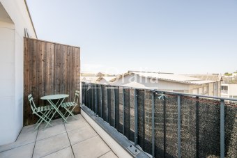 Image 1 - Appartement · Bordeaux (33300) · 2 pièces · 49m²