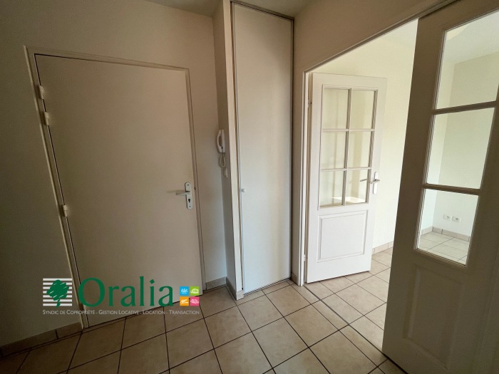 Image 8 sur 10 - Appartement  ·  Location · Dijon (21000) · 2 pièces · 46m²