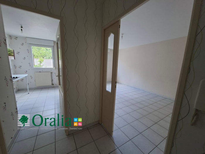 Image 14 sur 17 - Appartement  ·  Location · Dijon (21000) · 2 pièces · 46m²