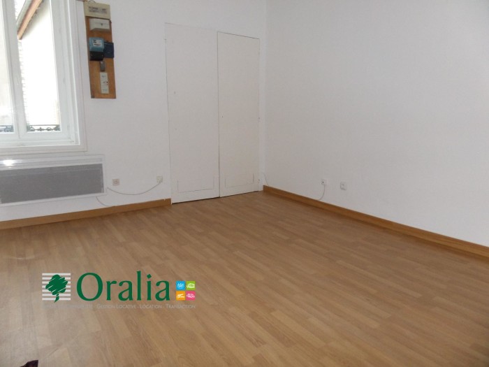 Image 3 sur 5 - Appartement  ·  Location · Dijon (21000) · 1 pièce · 16m²