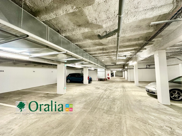 Image 4 sur 14 - Parking  ·  Location · Bordeaux (33000)