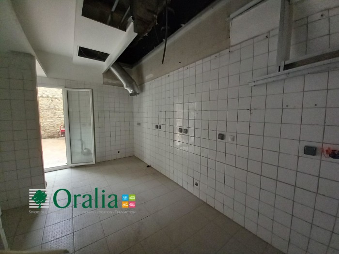 Image 4 sur 7 - Local commercial  ·  Location · Marseille (13003) · 69m²
