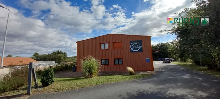 Image 2 sur 8 - Local commercial  ·  Location · Theize (69620)