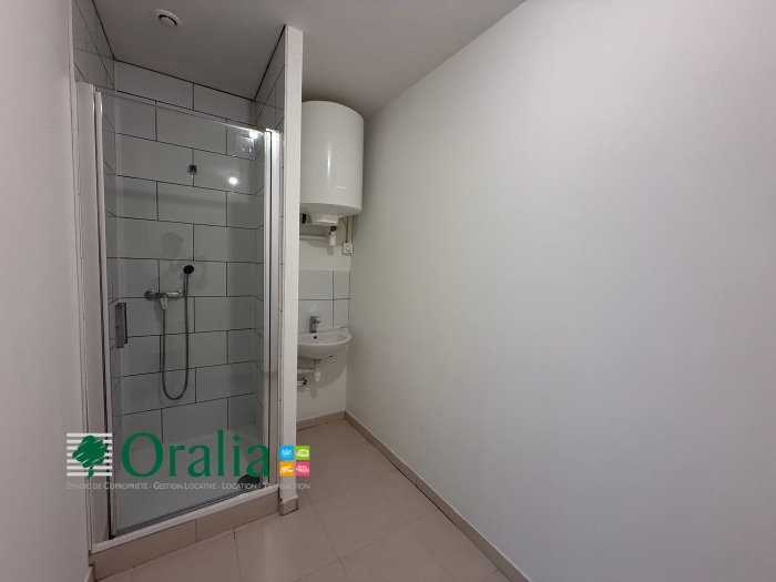 Image 7 sur 7 - Local commercial  ·  Location · Tarare (69170) · 88m²