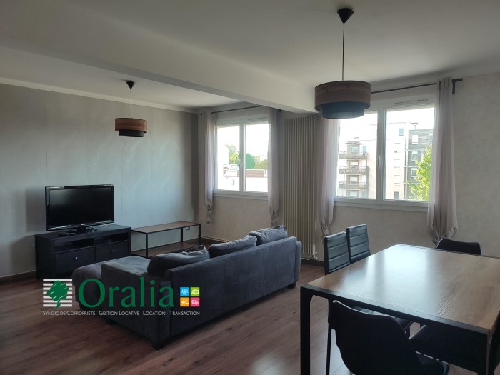 Image 1 sur 10 - Appartement  ·  Location · Dijon (21000) · 3 pièces · 61m²