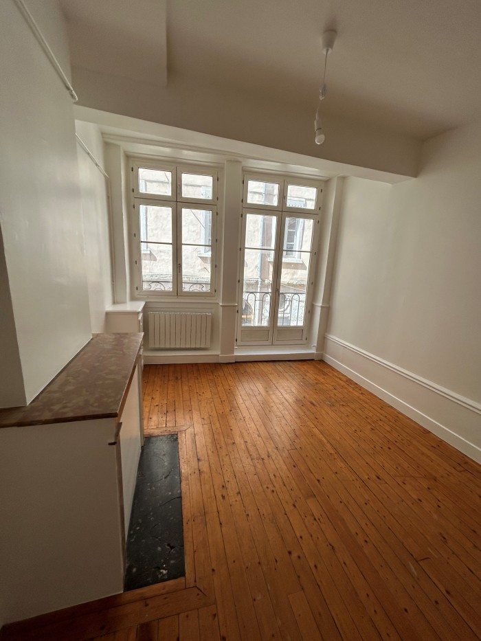 Image 3 sur 11 - Appartement  ·  Location · Lyon (69001) · 3 pièces · 86m²