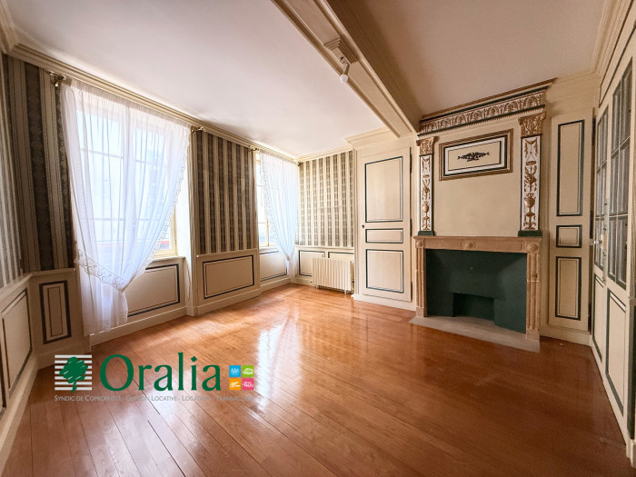 Image 1 sur 1 - Appartement  ·  Location · Tarare (69170) · 6 pièces · 112m²