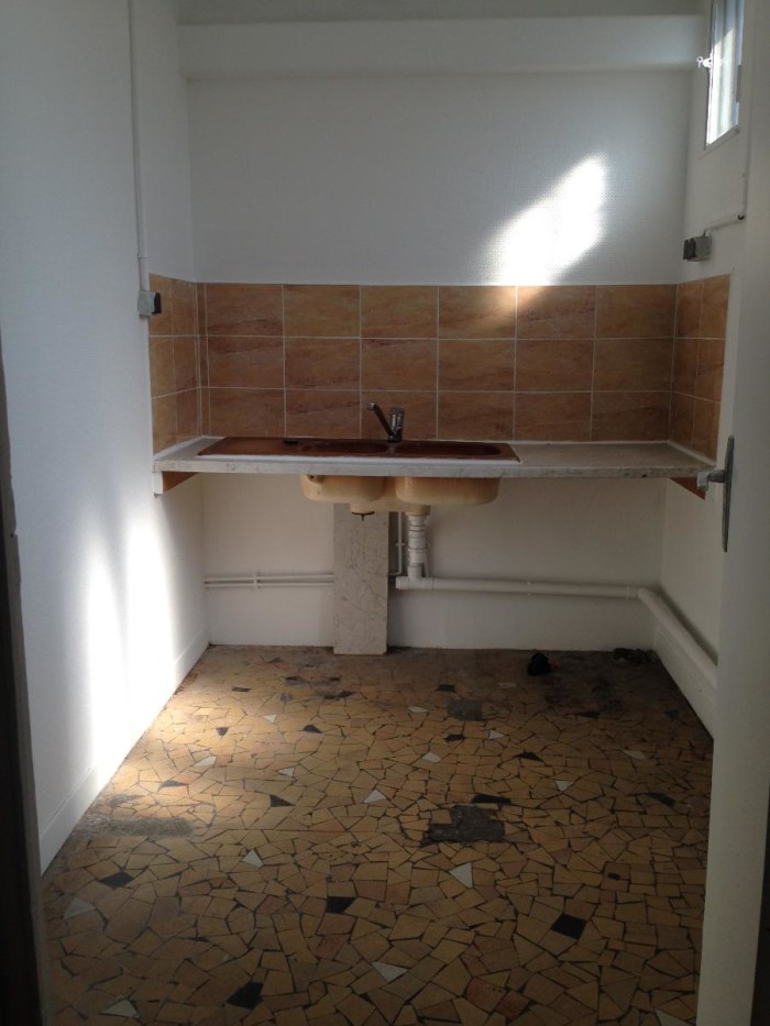 Image 7 sur 13 - Local commercial  ·  Location · Paris (75019) · 102m²