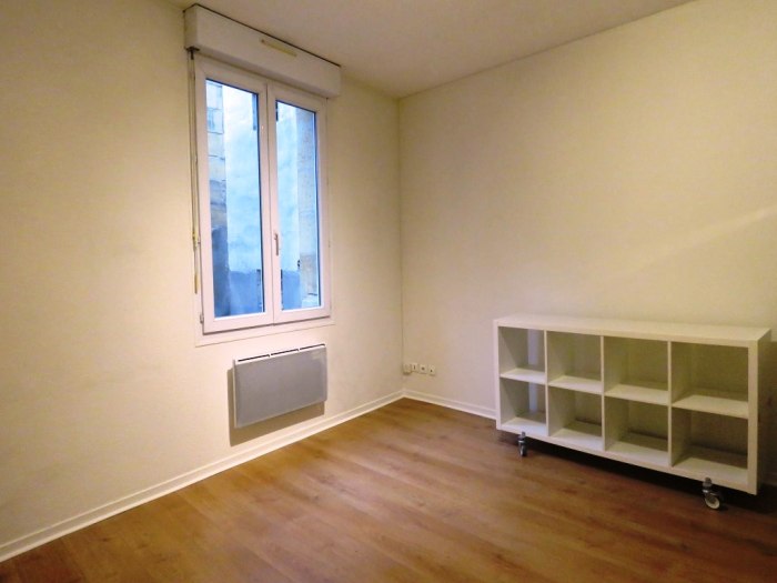 Image 1 sur 11 - Appartement  ·  Location · Bordeaux (33000) · 1 pièce · 25m²