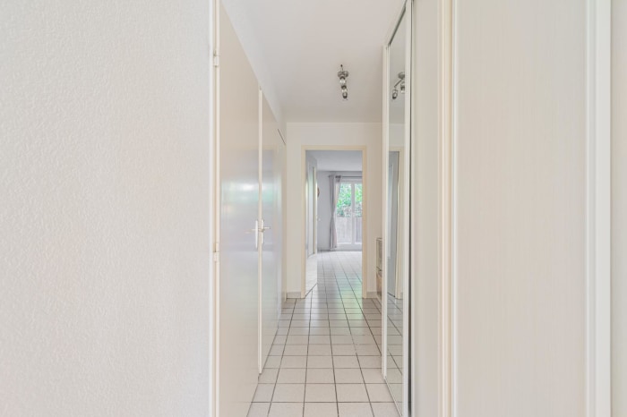 Image 11 sur 15 - Appartement  ·  Location · Grenoble (38000) · 2 pièces · 46m²