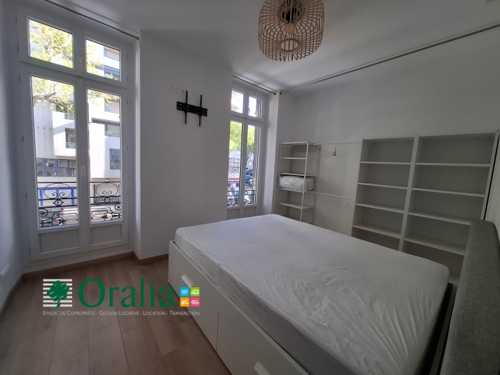 Image 12 sur 14 - Appartement  ·  Location · Marseille (13006) · 3 pièces · 56m²