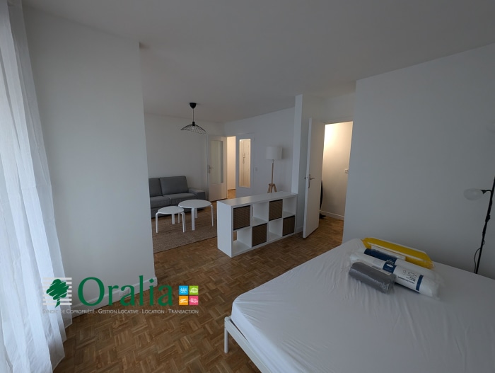 Image 5 sur 8 - Appartement  ·  Location · Paris (75011) · 2 pièces · 43m²