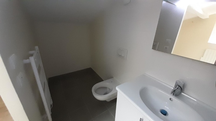 Image 6 sur 7 - Appartement  ·  Location · Villefranche Sur Saone (69400) · 1 pièce · 31m²