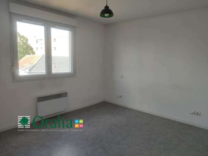 Image 1 sur 4 - Appartement  ·  Location · Dijon (21000) · 1 pièce · 22m²