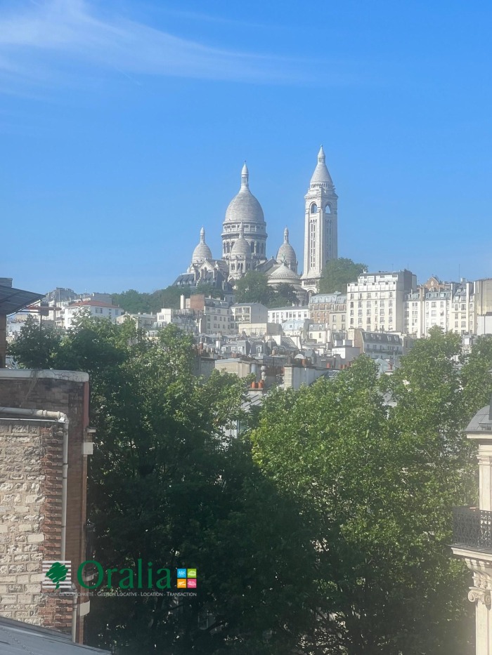 Image 2 sur 3 - Parking  ·  Location · Paris (75018)