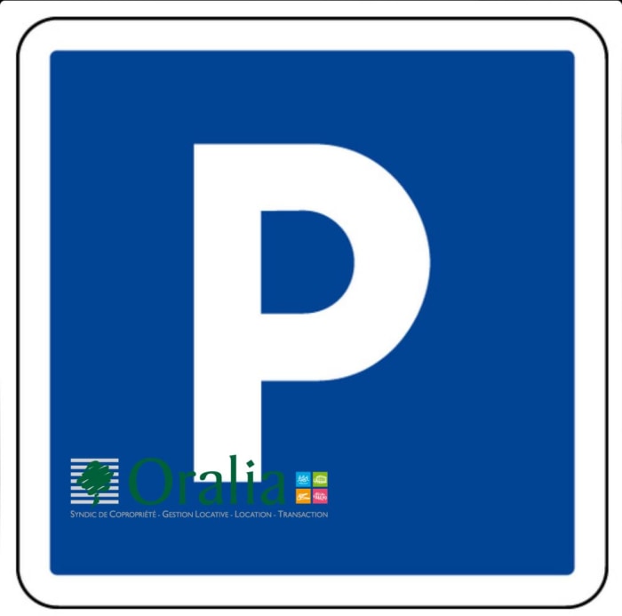 Image 3 sur 3 - Parking  ·  Location · Paris (75018)