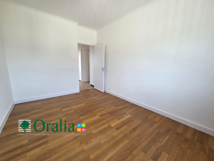 Image 5 sur 15 - Appartement  ·  Location · Grenoble (38000) · 3 pièces · 94m²