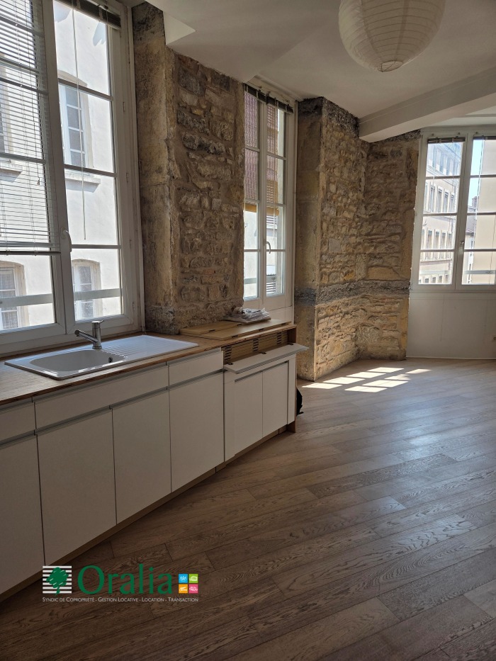 Image 3 sur 12 - Appartement  ·  Location · Lyon (69001) · 3 pièces · 88m²