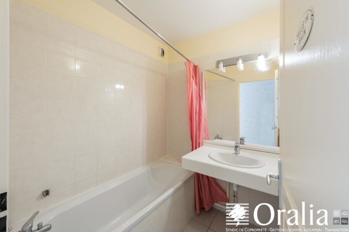 Image 2 sur 9 - Appartement  ·  Location · Dijon (21000) · 3 pièces · 66m²