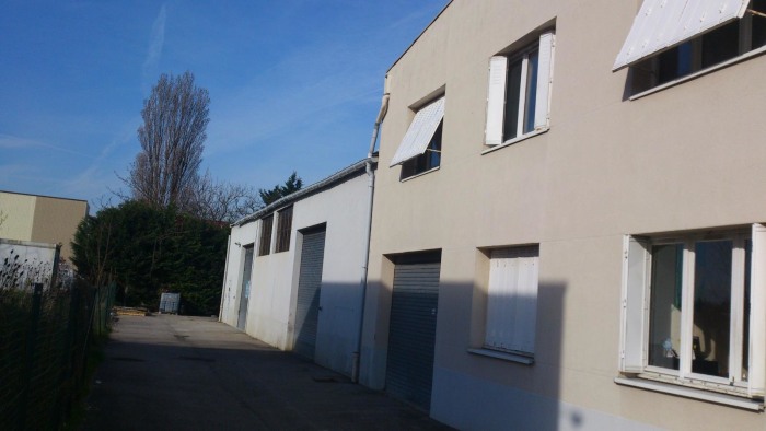 Image 2 sur 5 - Local commercial  ·  Location · Saint Symphorien D'ozon (69360)