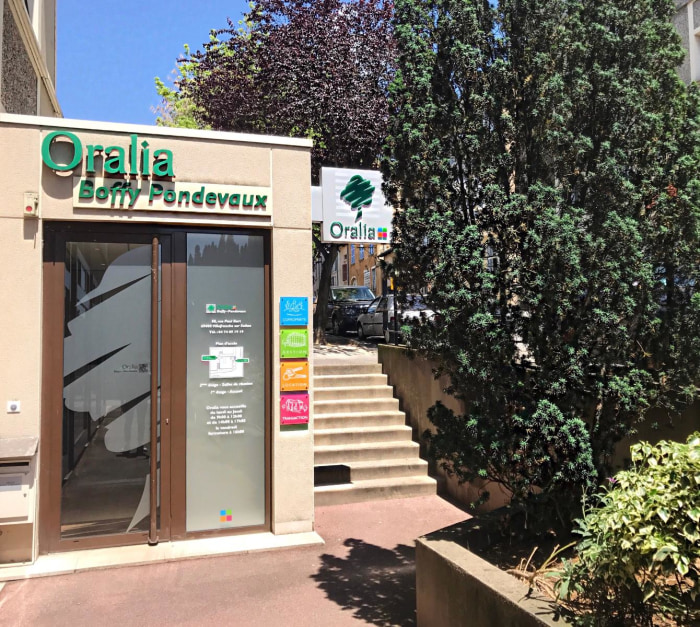 Image 1 sur 1 - Parking  ·  Location · Villefranche Sur Saone (69400) · 10m²